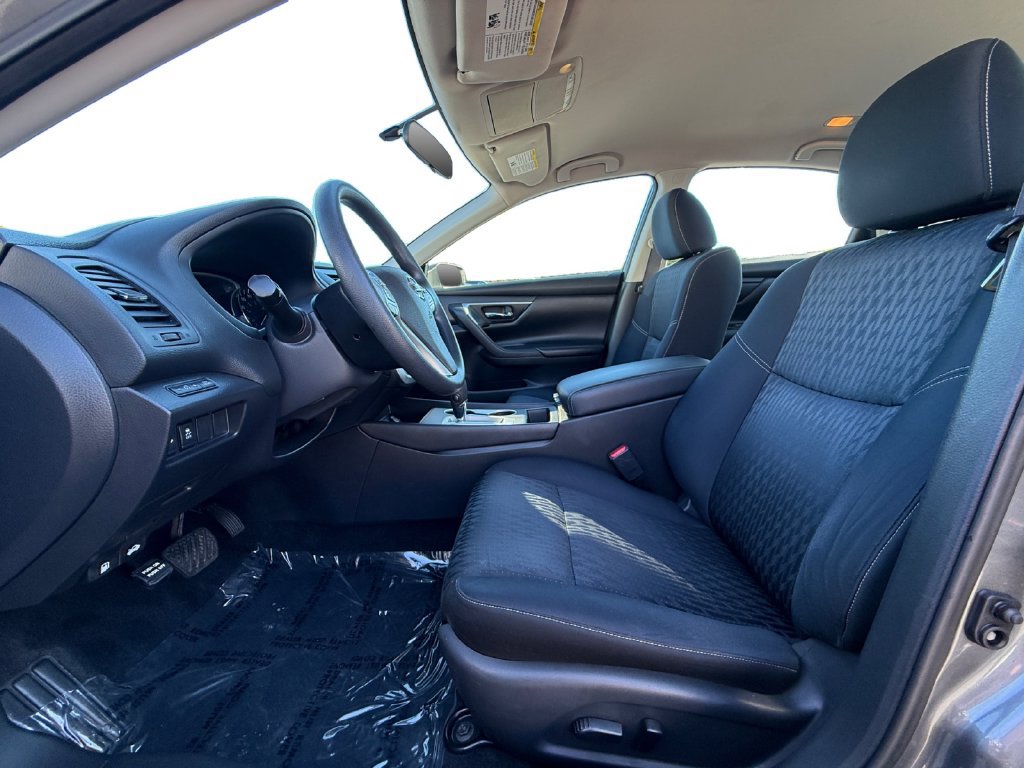 Used 2018 Nissan Altima 2.5 S w/ S Convenience Package FWD image 9