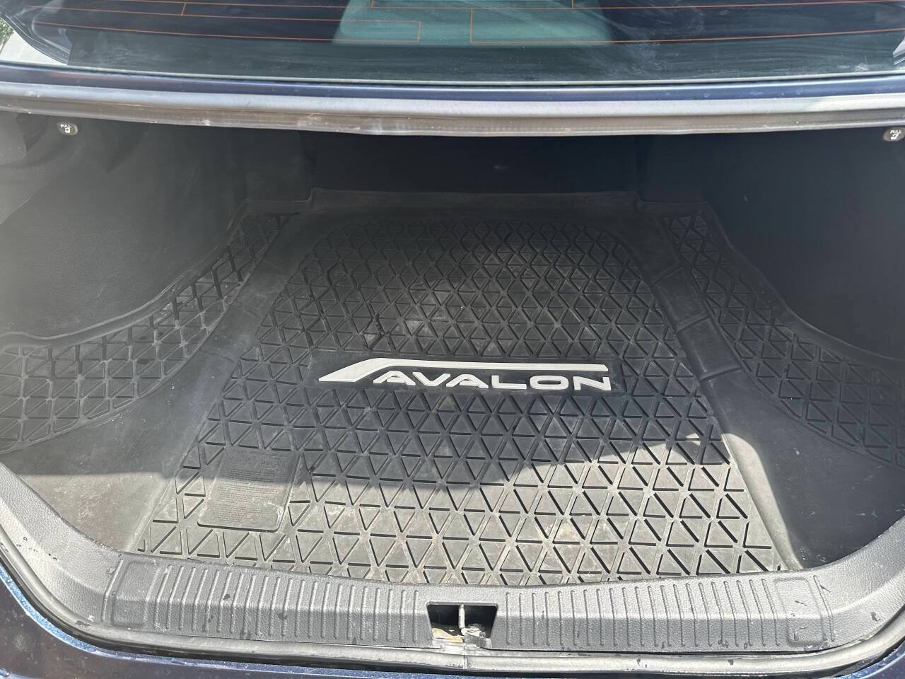 Used 2019 Toyota Avalon Limited w/ Advanced Safety Package FWD image 7