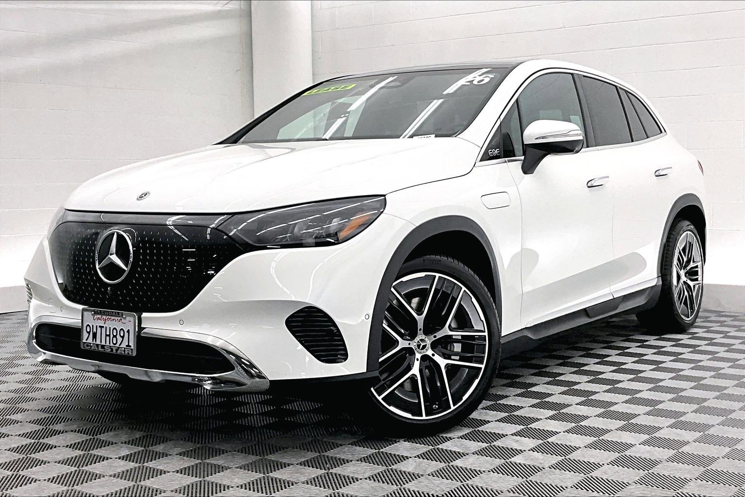 Used 2026 Mercedes-Benz EQE 320 4MATIC SUV image 11