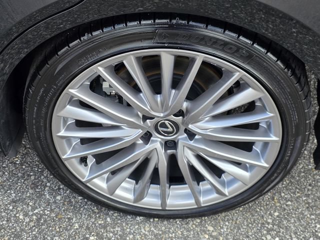 Certified 2025 Lexus IS 300 w/ Premium Package RWD image 33