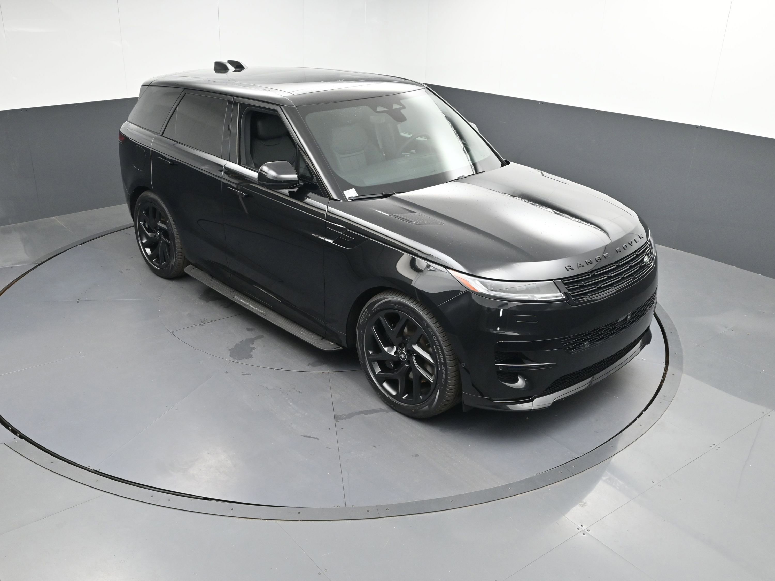 New 2025 Land Rover Range Rover Sport Dynamic SE image 38