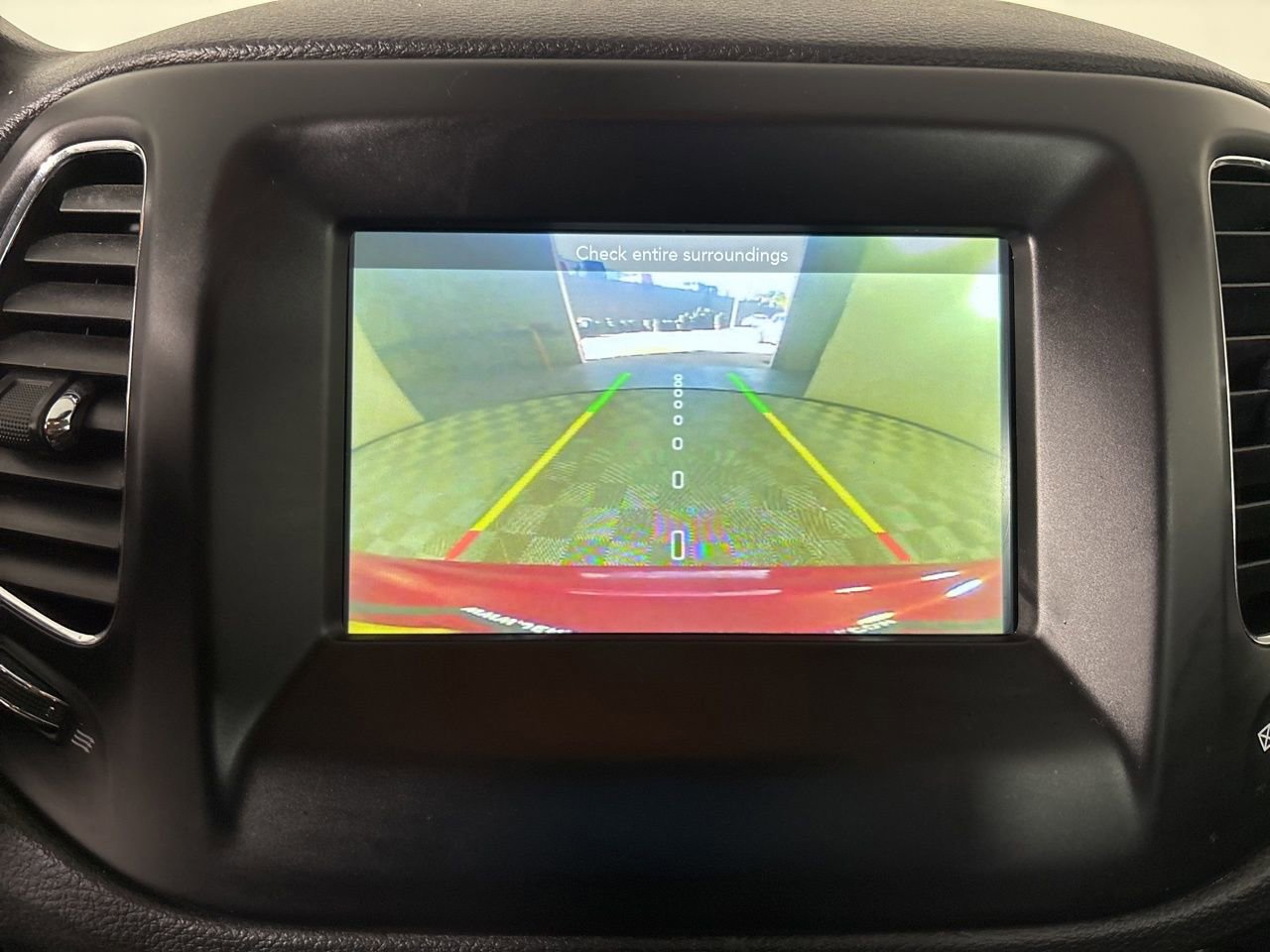 Used 2019 Jeep Compass Latitude image 16