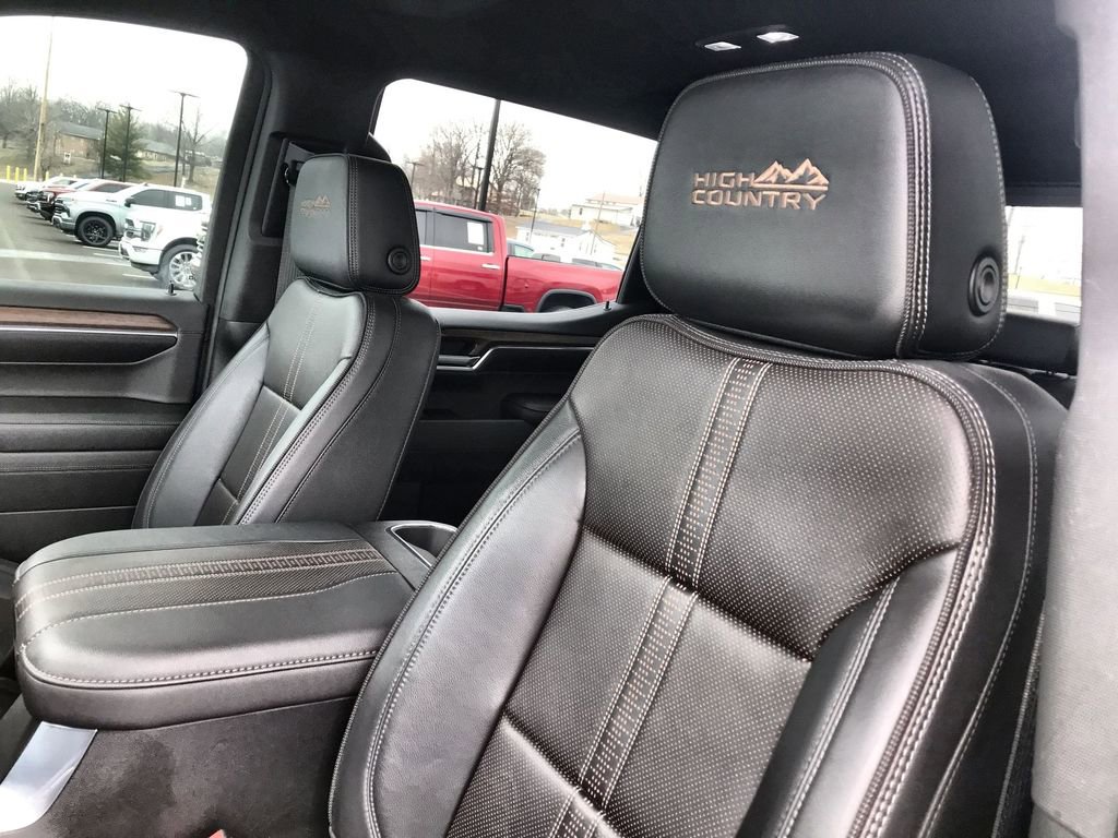 Used 2023 Chevrolet Silverado 1500 High Country image 11