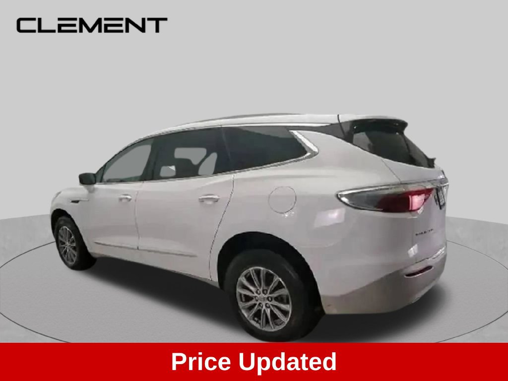 Used 2023 Buick Enclave Essence FWD image 11