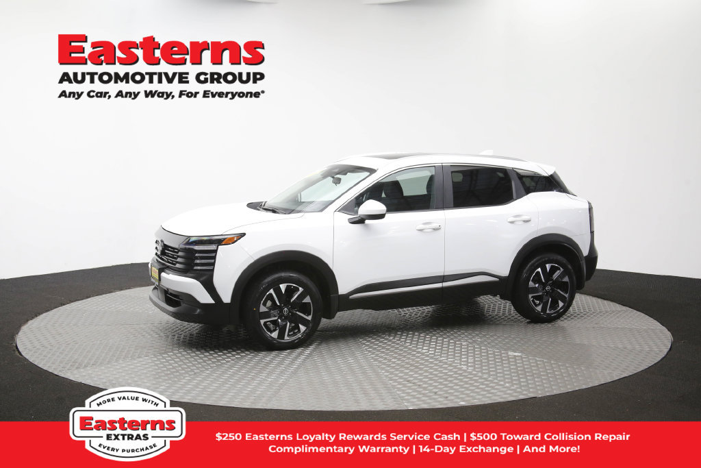 Used 2025 Nissan Kicks SV w/ SV Premium Package AWD/4WD image 61