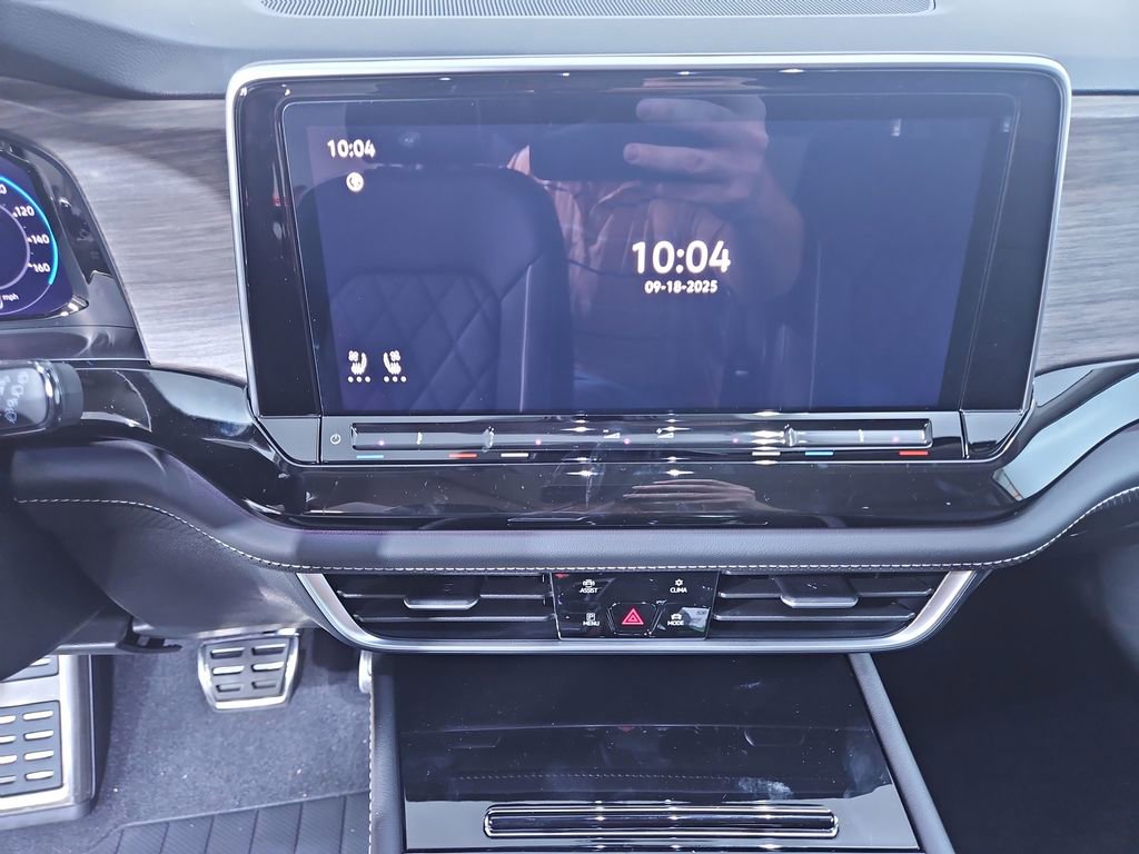 New 2026 Volkswagen Atlas SEL Premium R-Line image 18