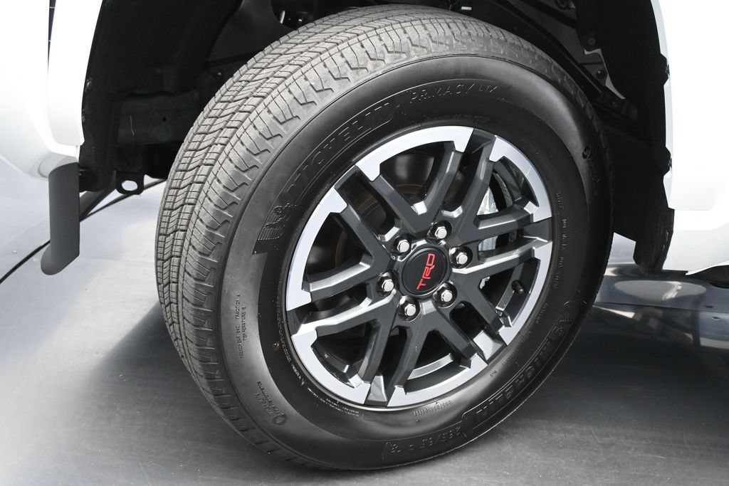 Used 2025 Toyota Tacoma TRD Sport AWD/4WD image 20