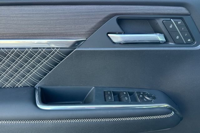 New 2026 GMC Acadia Denali w/ Super Cruise Package image 11