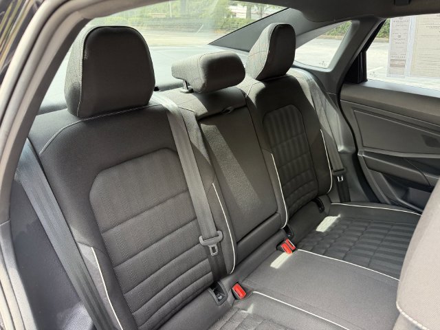 Used 2023 Volkswagen Jetta Sport FWD image 34