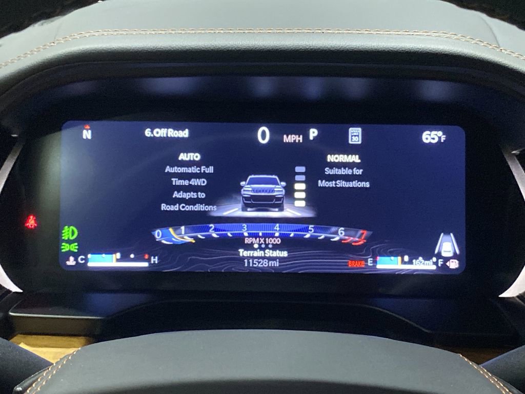 Used 2025 Jeep Grand Cherokee L Summit image 13