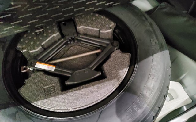 Used 2025 Toyota RAV4 XLE Premium image 14