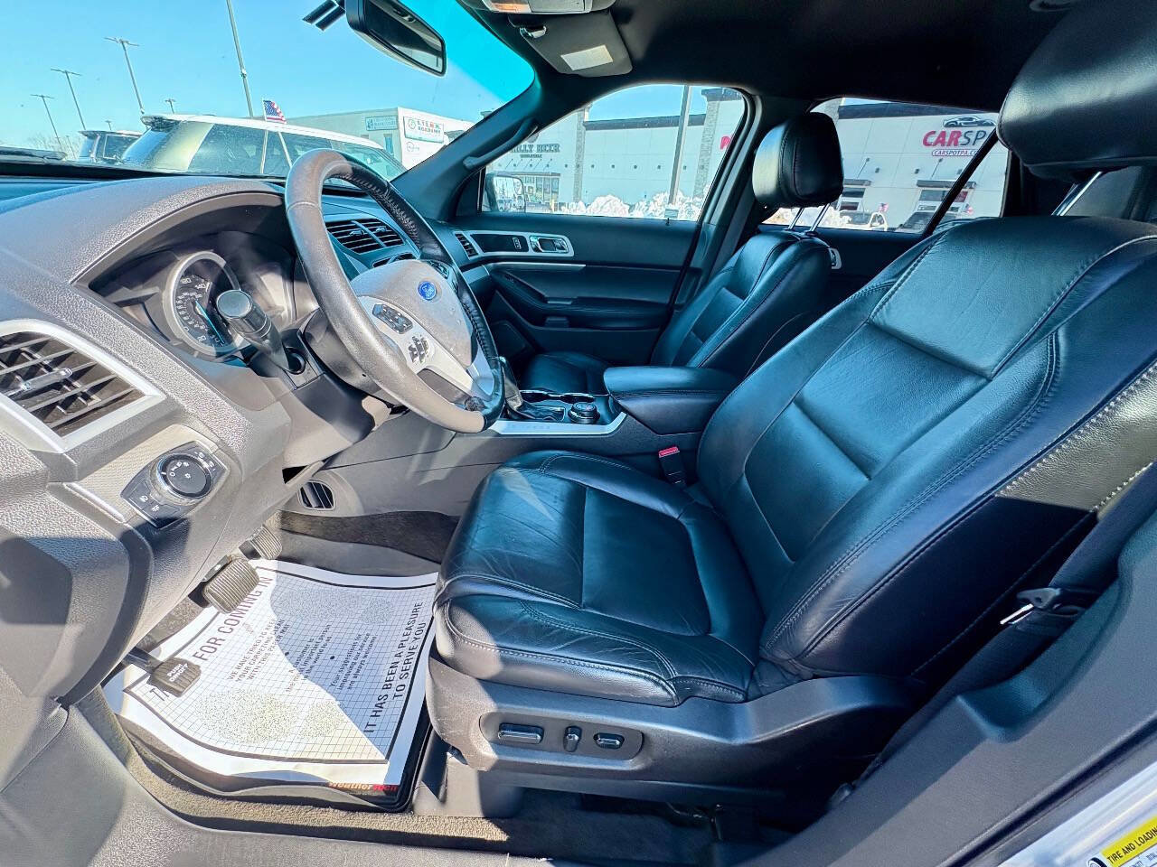 Used 2015 Ford Explorer XLT w/ Equipment Group 202B image 12