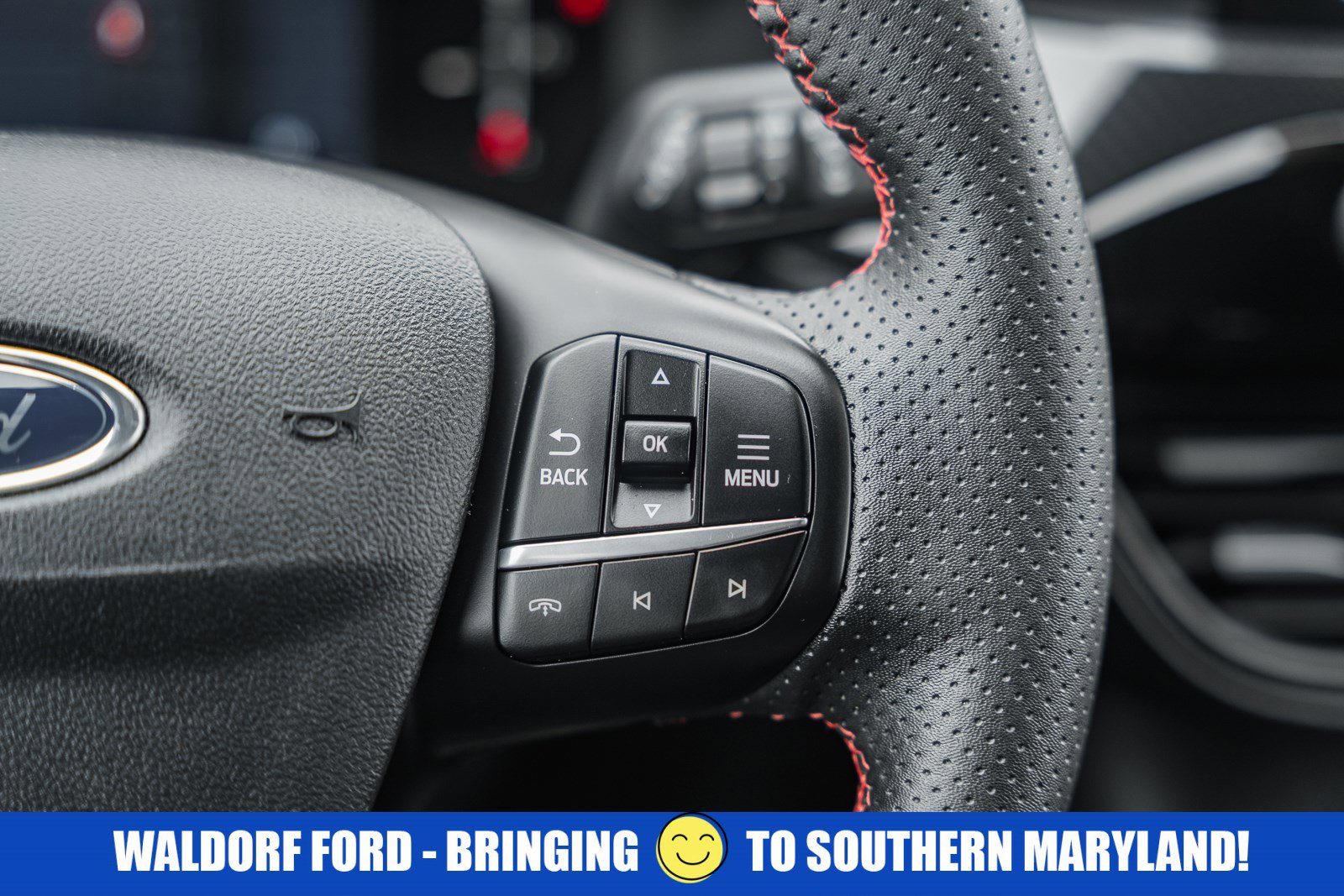 Used 2025 Ford Escape ST-Line Select AWD/4WD image 32