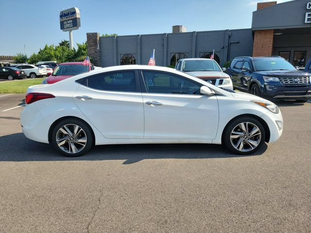 Used 2014 Hyundai Elantra Limited w/ Option Group 03 FWD image 6
