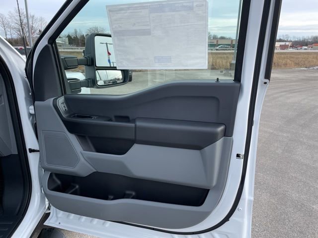 New 2026 Ford F250 XL w/ XL Chrome Package image 50