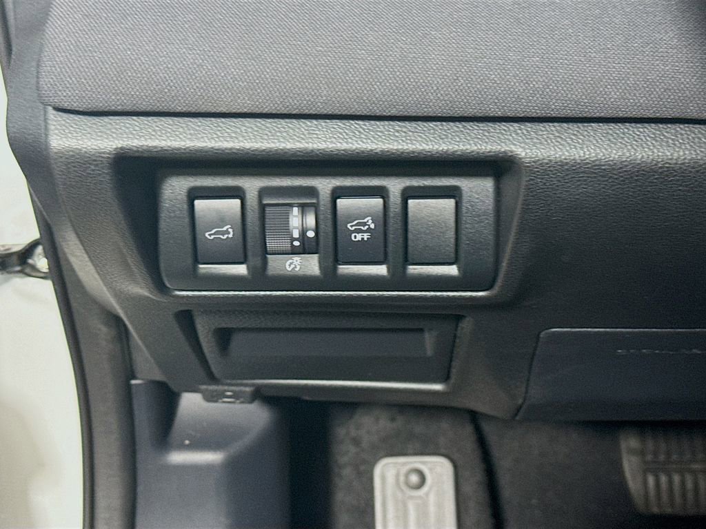 Used 2024 Subaru Outback Premium AWD/4WD image 10