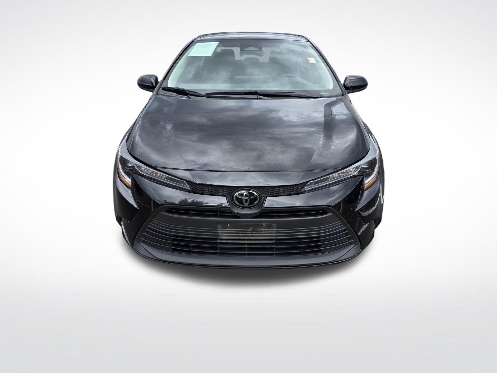 Used 2024 Toyota Corolla LE image 3