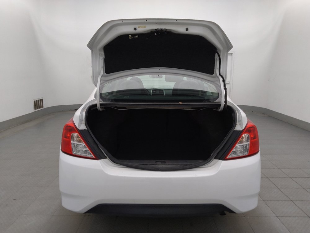 Used 2017 Nissan Versa SV FWD image 29