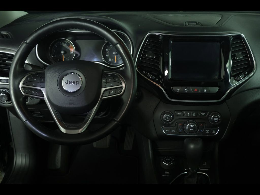 Used 2021 Jeep Cherokee Limited image 17