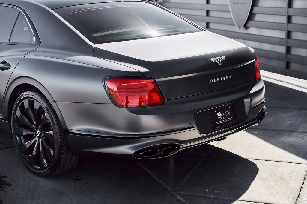 Used 2023 Bentley Flying Spur V8 AWD/4WD image 10