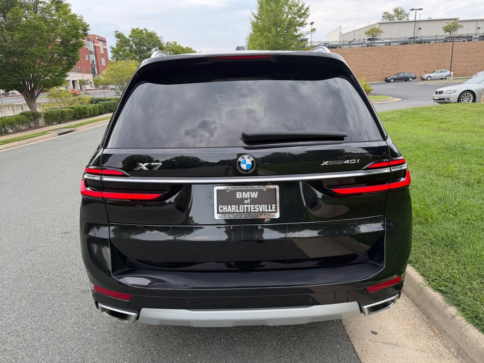 Used 2026 BMW X7 xDrive40i AWD/4WD image 14