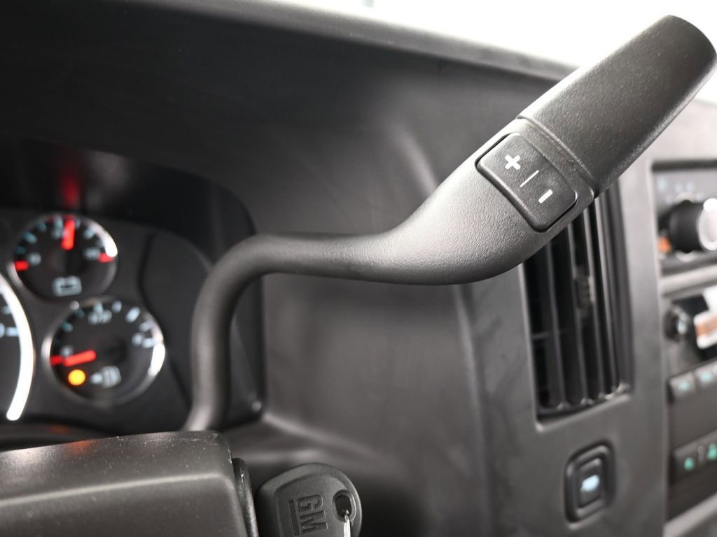 New 2025 Chevrolet Express 2500 w/ Driver Convenience Package image 24