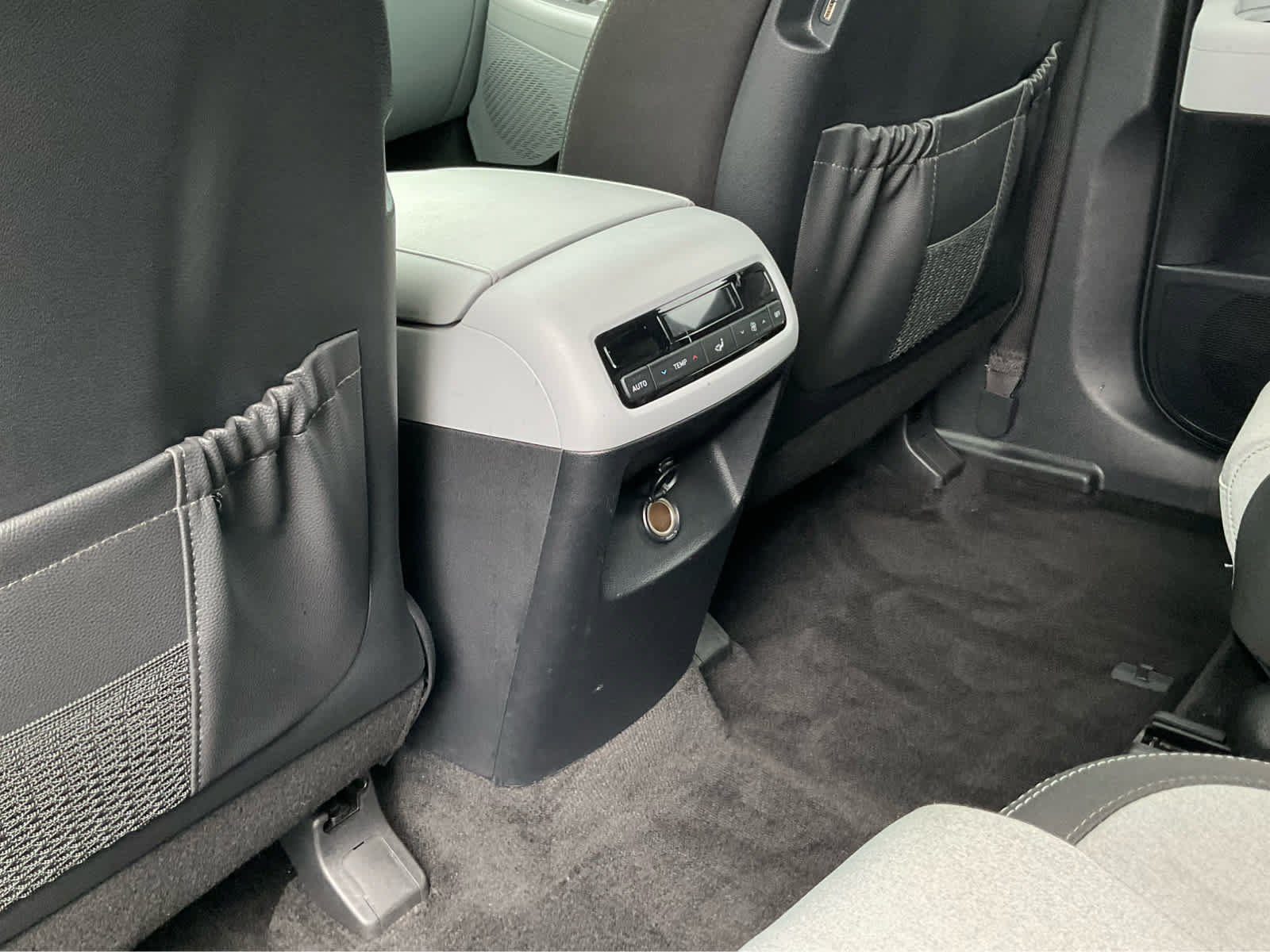 Used 2022 Hyundai Palisade SEL FWD image 26
