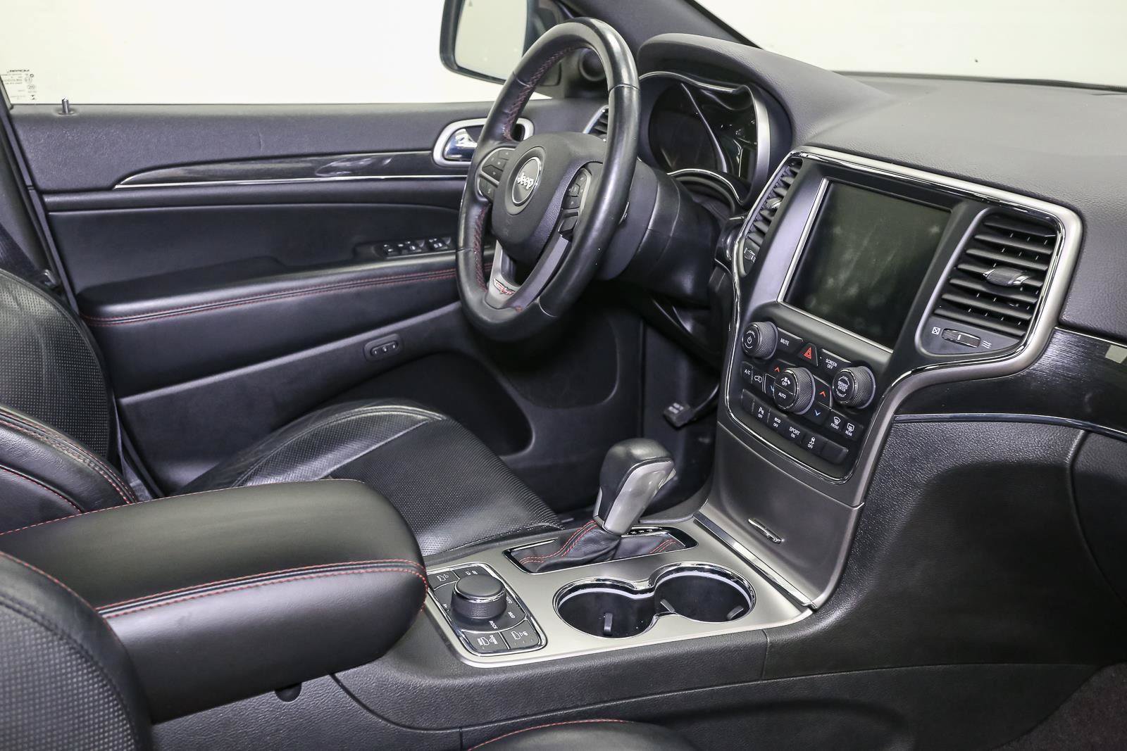 Used 2018 Jeep Grand Cherokee Trailhawk w/ Trailhawk Luxury Group AWD/4WD image 24