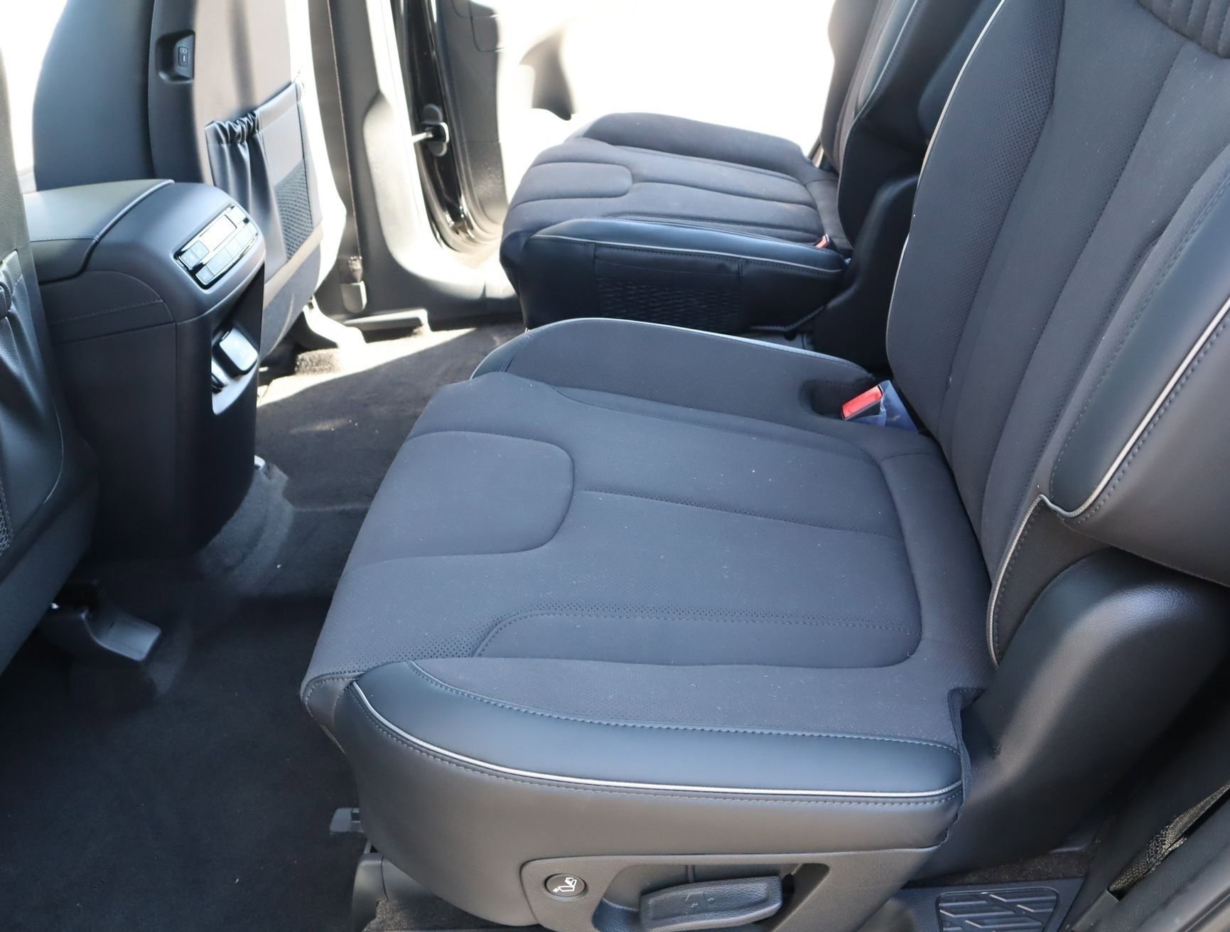 New 2025 Hyundai Palisade Calligraphy image 19