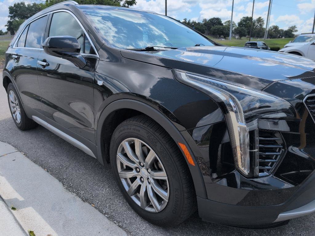 Used 2019 Cadillac XT4 Premium Luxury image 2