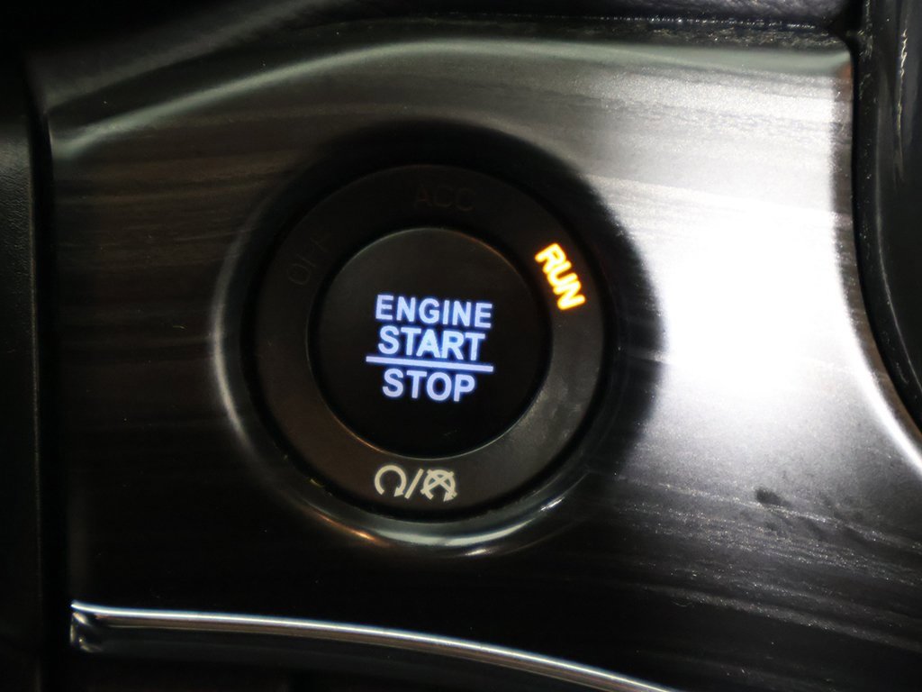 Used 2021 Jeep Grand Cherokee Limited image 42