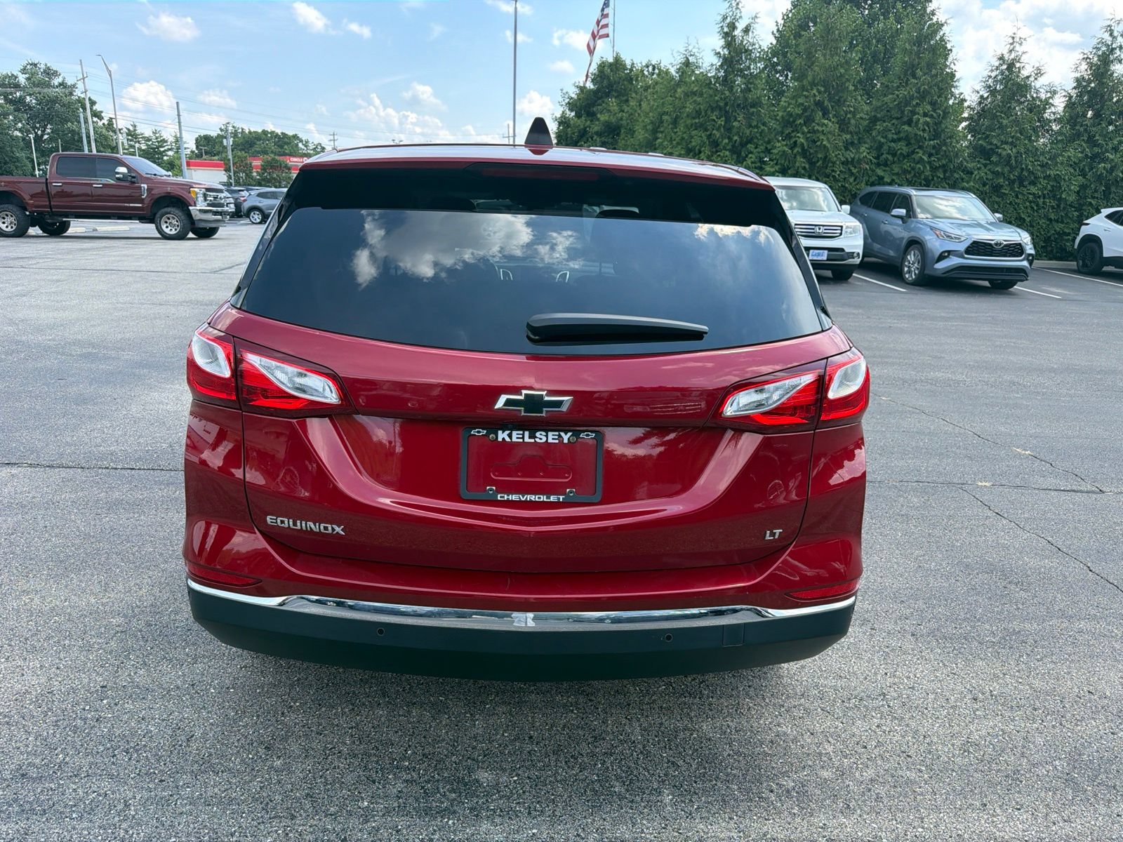 Used 2020 Chevrolet Equinox LT w/ Driver Convenience Package FWD image 4