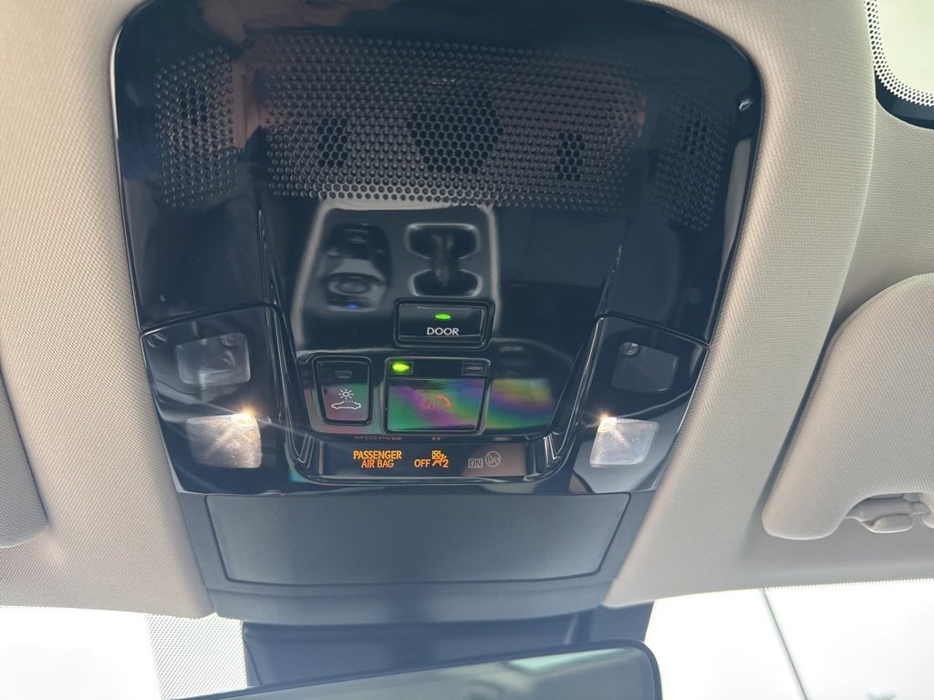 Used 2023 Lexus RZ 450e Premium image 19