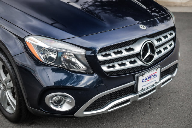 Used 2019 Mercedes-Benz GLA 250 4MATIC w/ Premium Package image 8