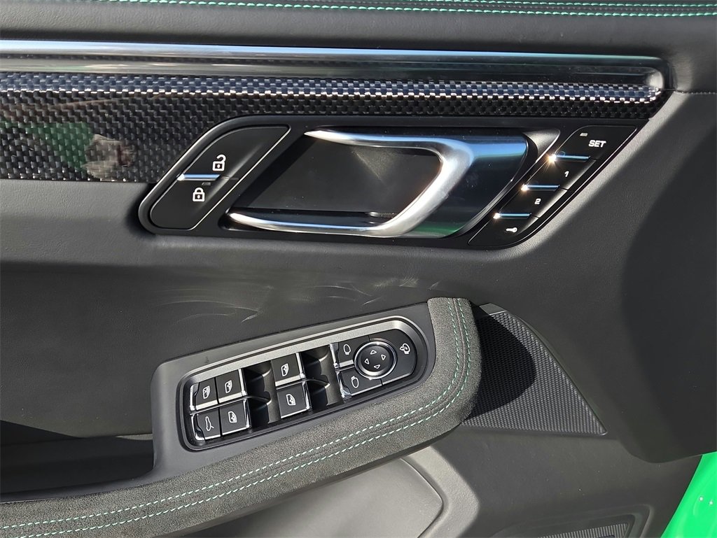New 2026 Porsche Macan GTS image 7