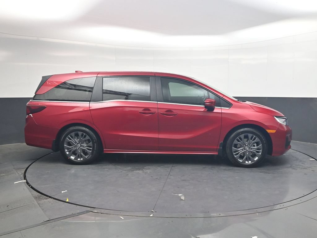 New 2027 Honda Odyssey Touring image 3