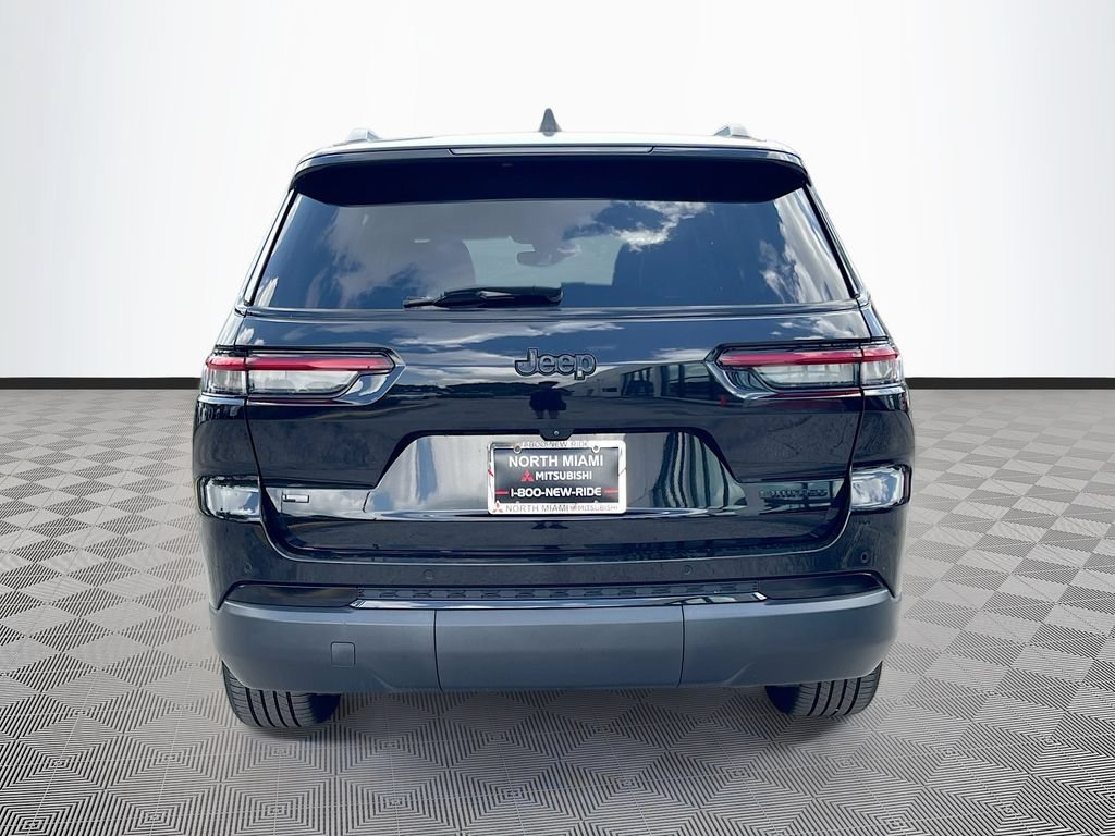 Used 2022 Jeep Grand Cherokee L Limited RWD image 6