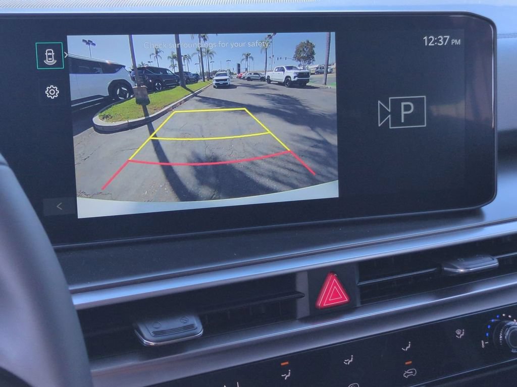 New 2026 Kia Sorento LX FWD image 15
