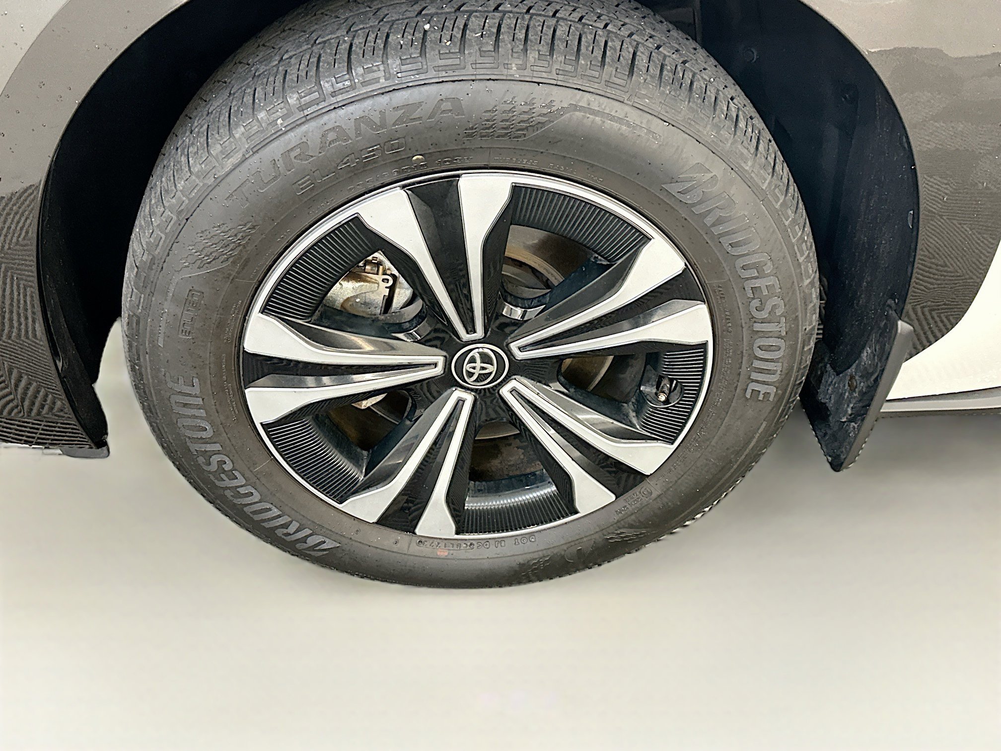 Used 2023 Toyota bZ4X XLE w/ Weather Package image 11