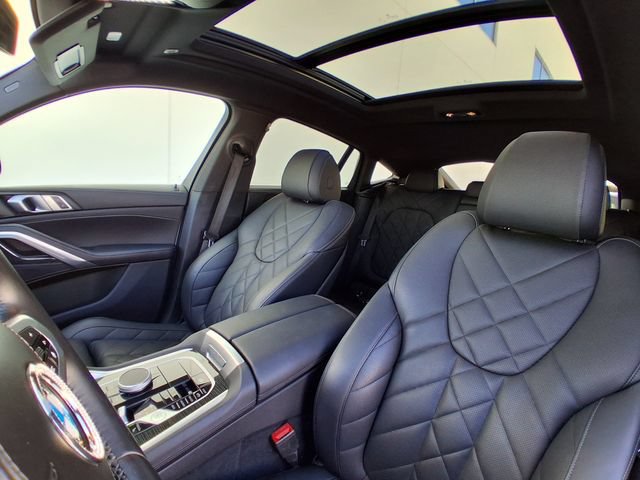 Used 2024 BMW X6 xDrive40i w/ M Sport Professional Package AWD/4WD image 23