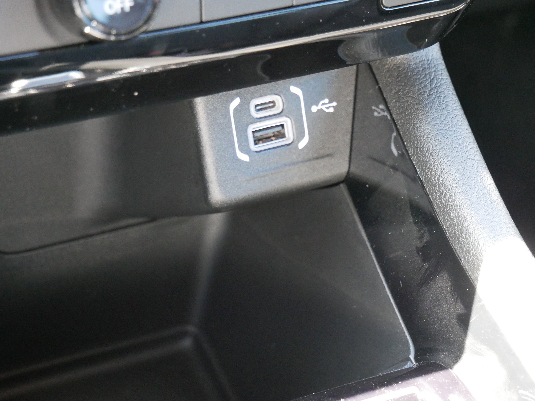 New 2026 Jeep Compass Trailhawk AWD/4WD image 16
