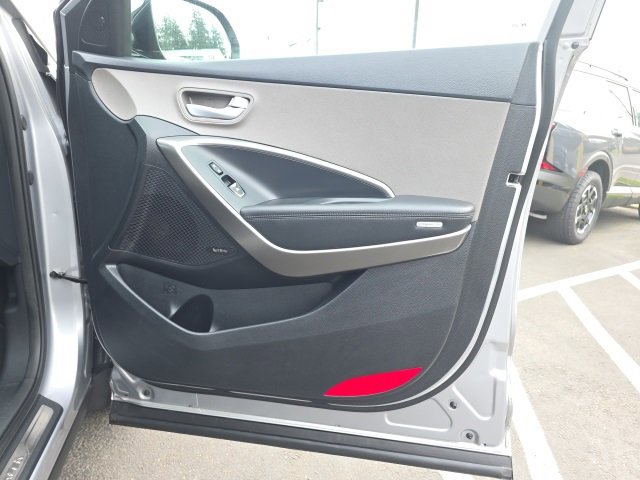 Used 2017 Hyundai Santa Fe SE image 22