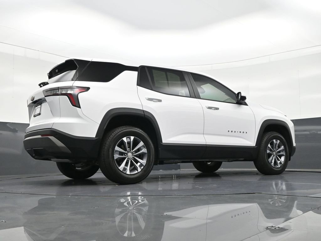 Used 2026 Chevrolet Equinox LT w/ Safety and Technology Package image 27