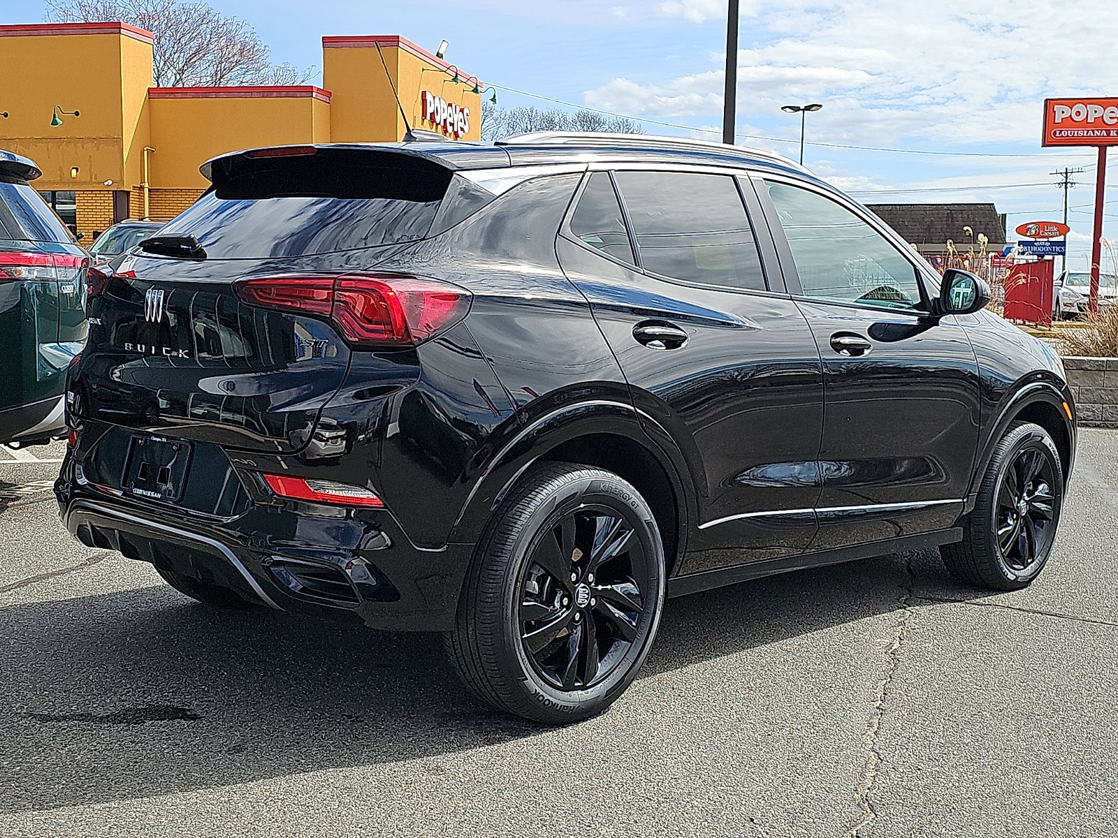 Used 2024 Buick Encore GX Sport Touring image 6