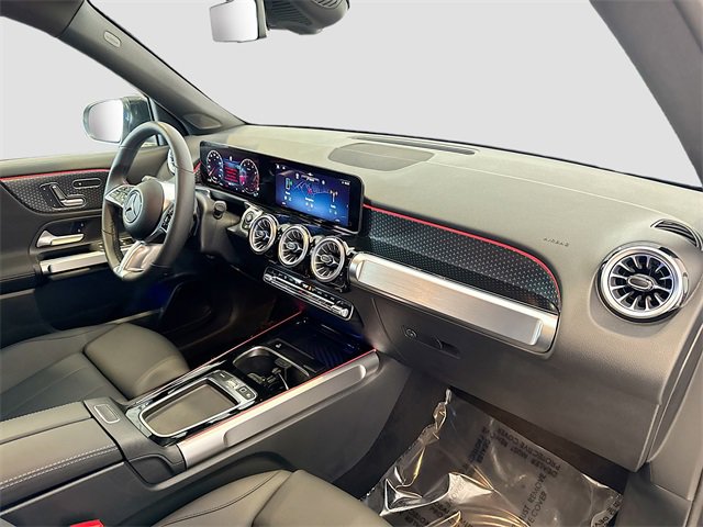 Certified 2025 Mercedes-Benz GLB 250 4MATIC image 30