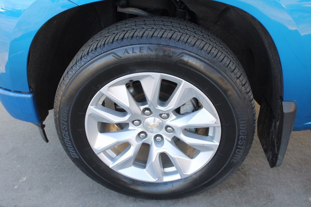 Used 2022 Chevrolet Silverado 1500 Custom w/ LPO, Dark Essentials Package image 12