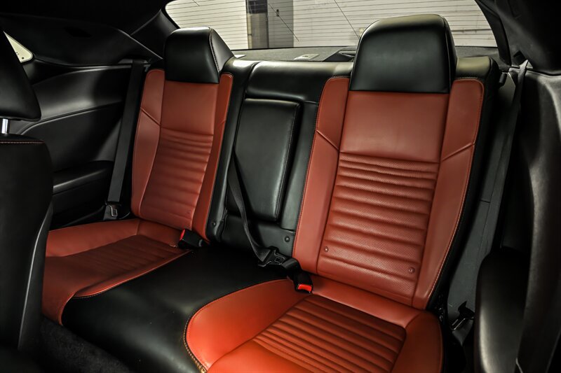 Used 2016 Dodge Challenger R/T Plus RWD image 18