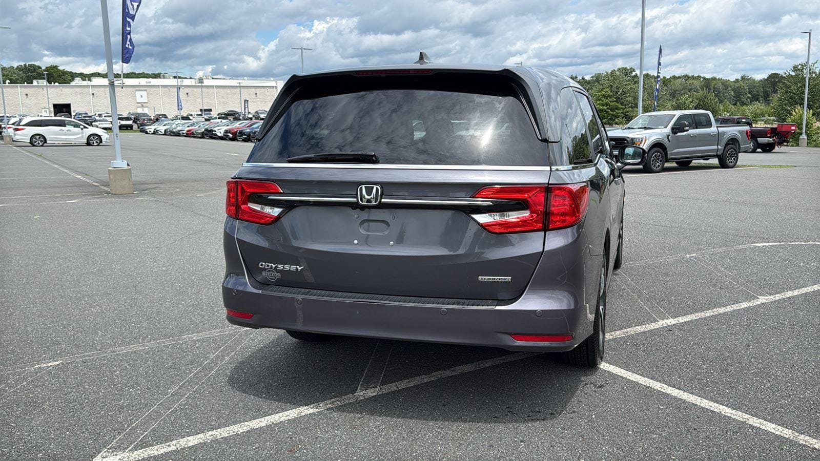 Used 2023 Honda Odyssey Touring image 7