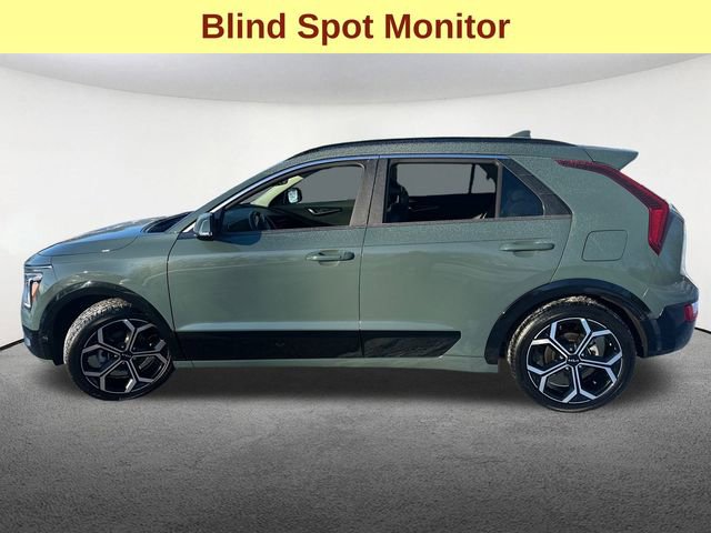 Used 2024 Kia Niro EX Touring image 6