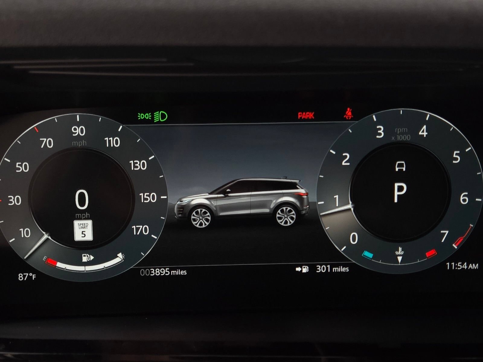 Used 2026 Land Rover Range Rover Evoque Dynamic SE AWD/4WD image 31